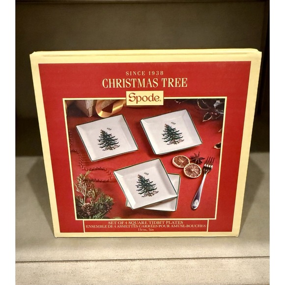 Spode Christmas Tree Collection Tidbit Square Plates, 5" Set of 4 - Picture 2 of 9